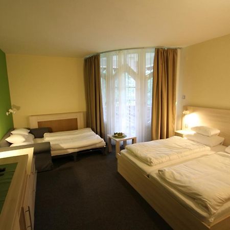 Grantek Ueduelohaz Otel Balatonlelle Dış mekan fotoğraf