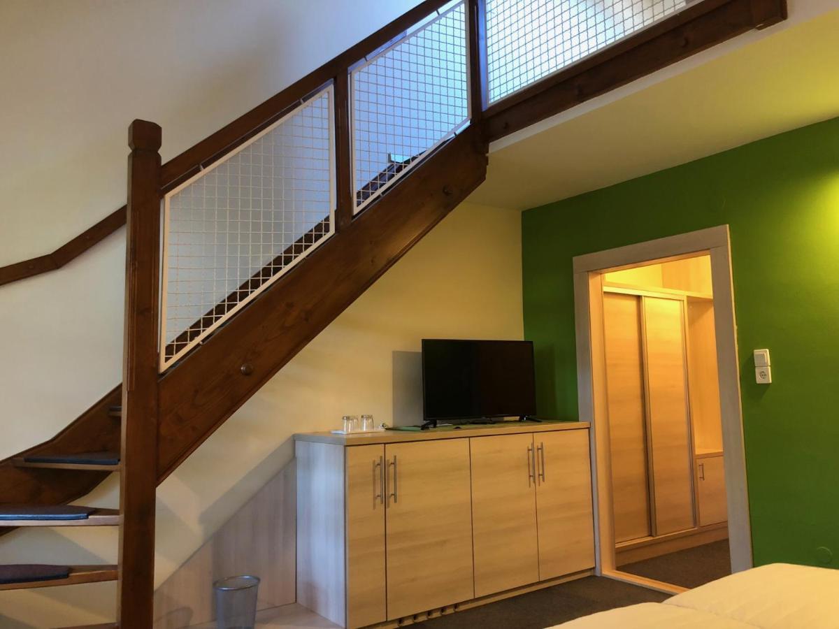Grantek Ueduelohaz Otel Balatonlelle Dış mekan fotoğraf